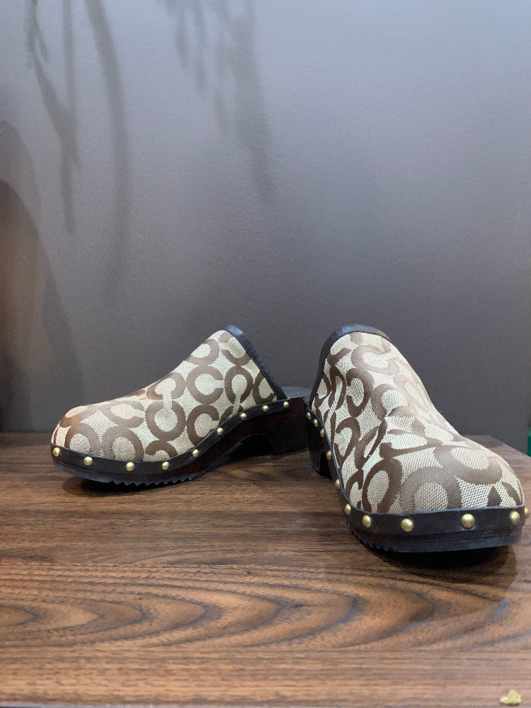 Vintage Coach Clog
