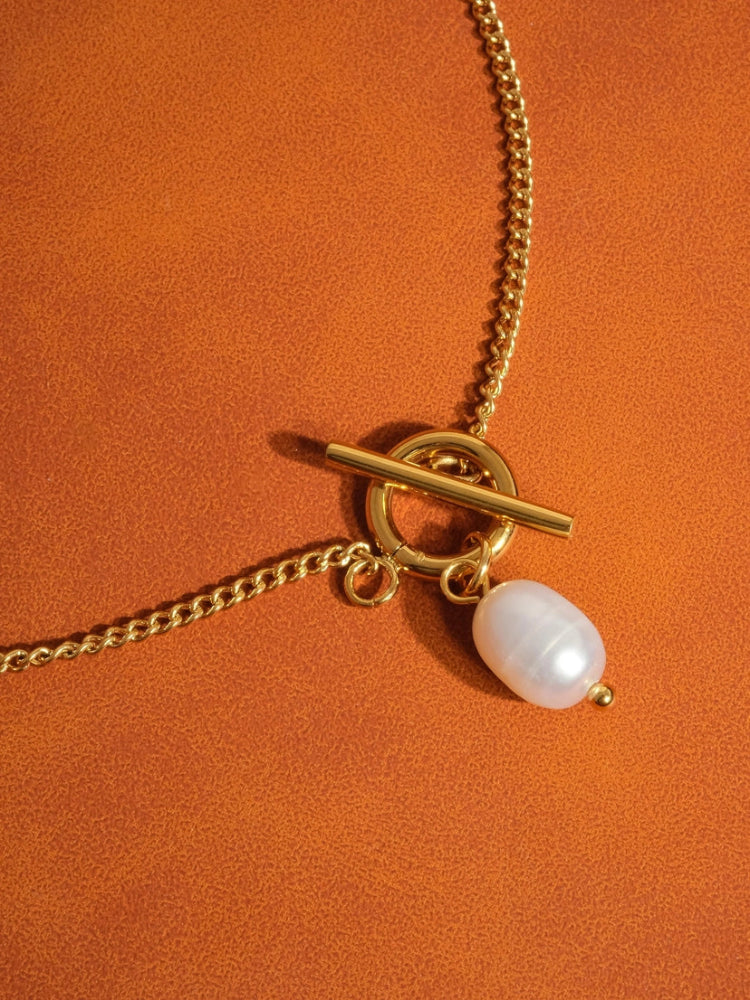 Jaky Classic Pearl Necklace