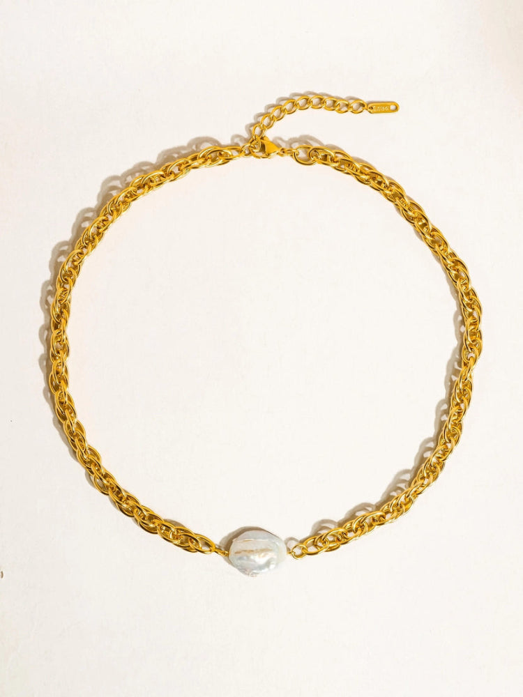 Loan Pearl Choker